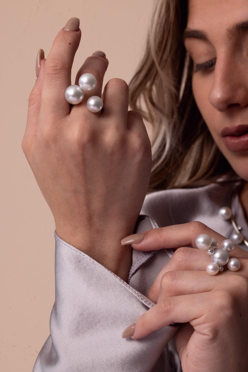 ASSAEL-Three Bubble Pearl Ring-WHITE GOLD