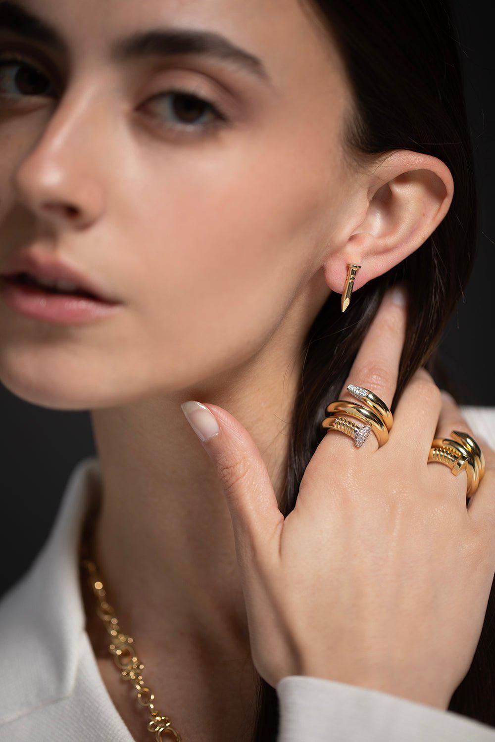 DAVID WEBB-Polished Nail Stud Earrings-YELLOW GOLD