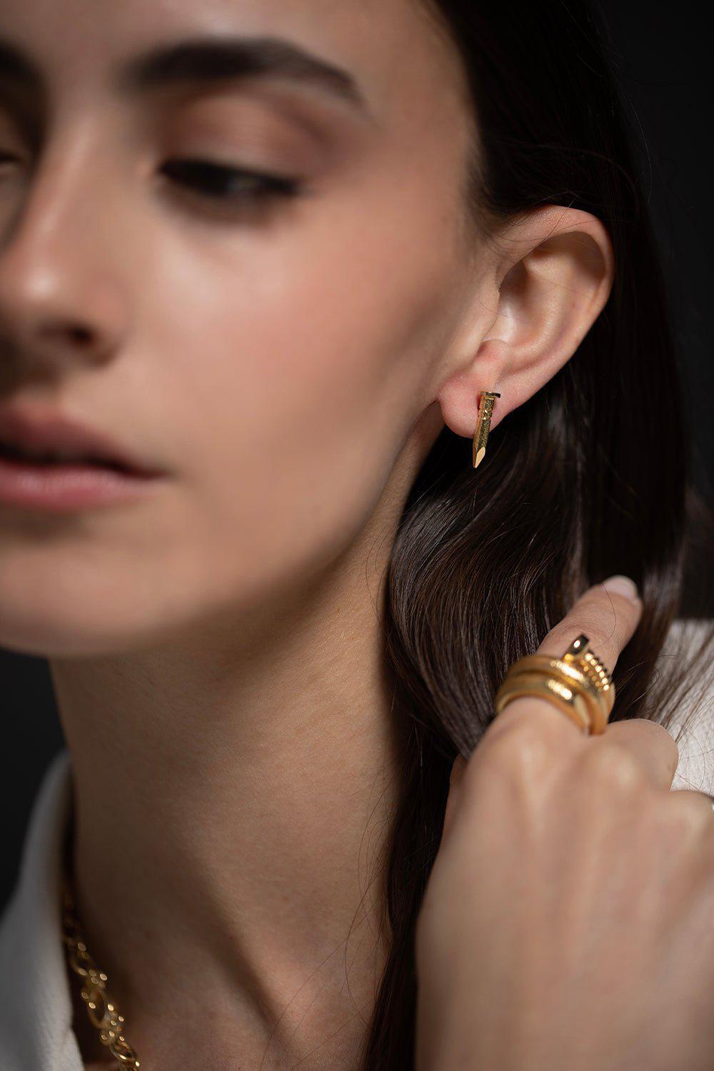 DAVID WEBB-Polished Nail Stud Earrings-YELLOW GOLD