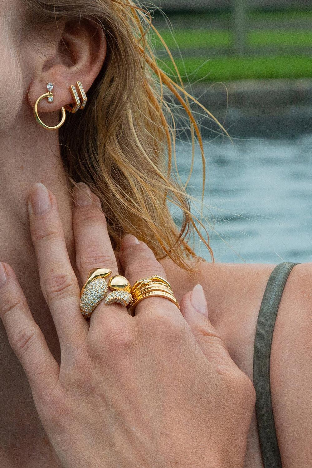 Diamond Perseverance Fish Ring-YELLOW GOLD-7-JEWELRYFINE JEWELRING-MONICA RICH KOSANN